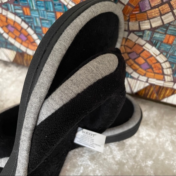 Isotoner Excellent Condition Thong Slipper 7.5-8
